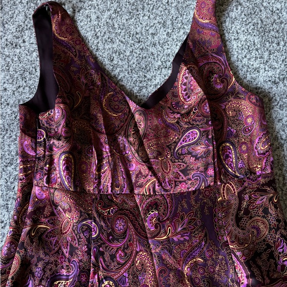Anne Taylor LOFT 100% Silk Maroon/Plum Paisley Midi Dress Size 4 - Picture 7 of 12